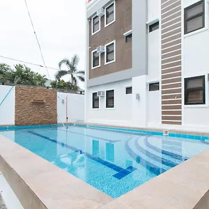 Reddoorz At Dbuilders Poblacion Bgc Hotel